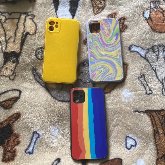 Lot of 12 iPhone 11 Cases - Picture 8 of 9